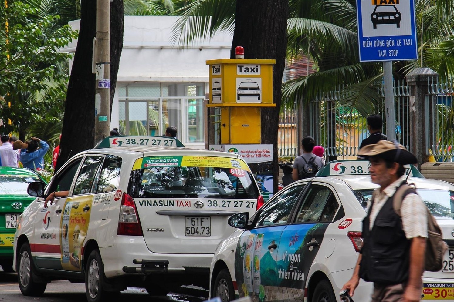 Vinasun muon som kinh doanh taxi dien hinh anh