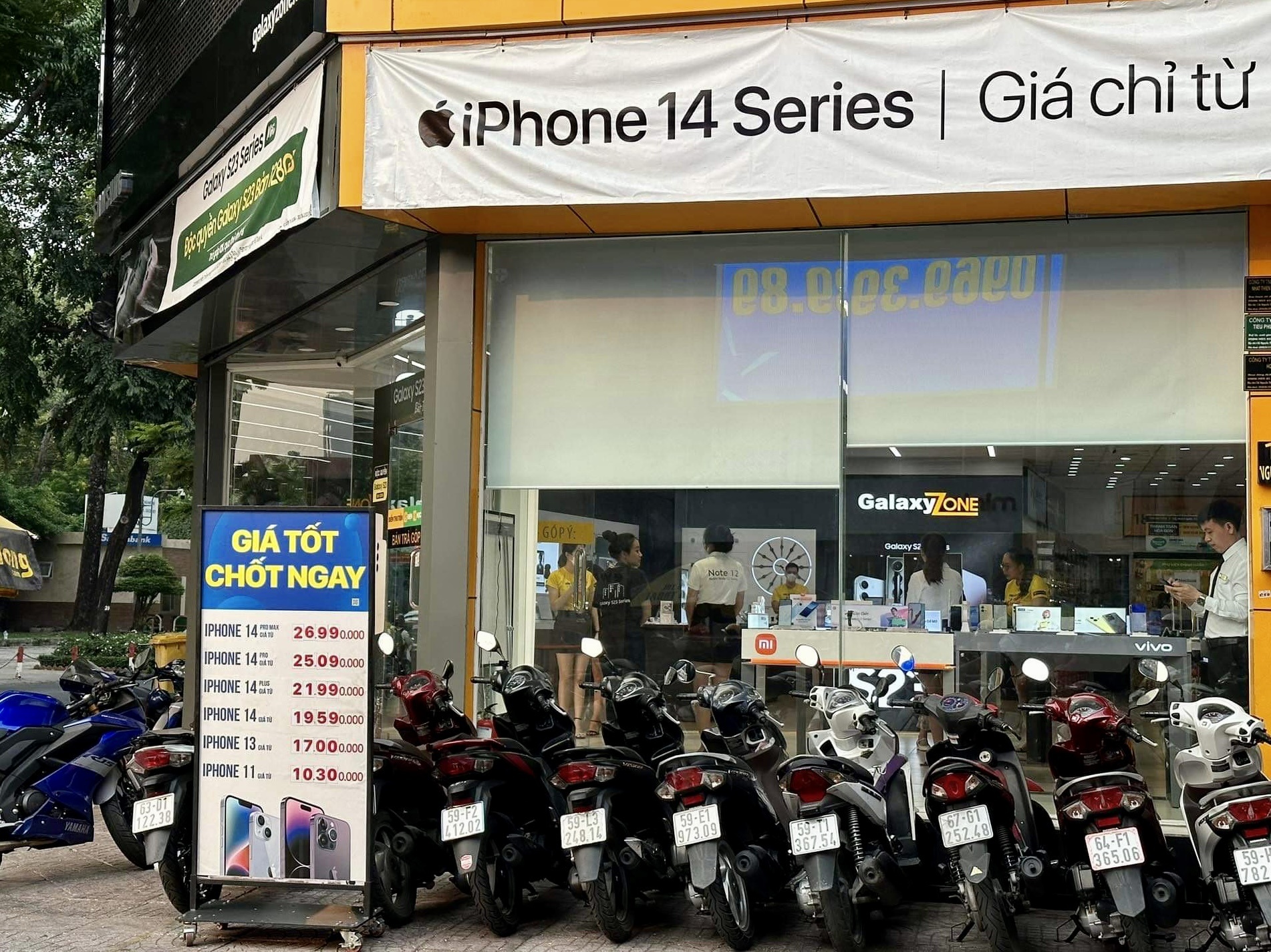 Gia iPhone 14 'nhay mua' nhu gia vang hinh anh