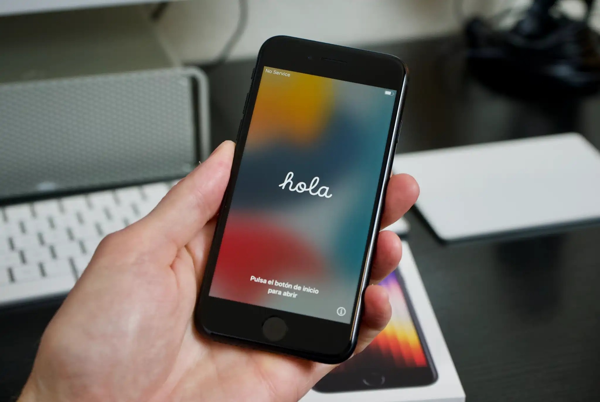 iPhone cu len ngoi hinh anh