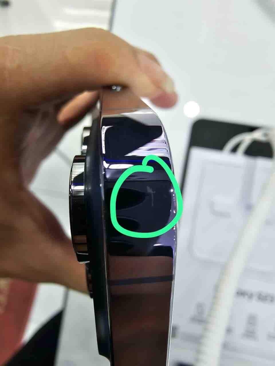 iPhone tim troc son anh 2