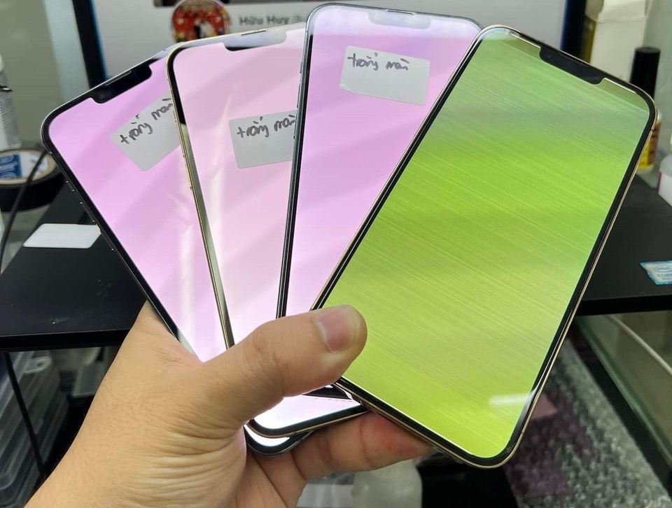 Tho Viet co them cach sua loi man hinh iPhone 13 Pro Max hinh anh