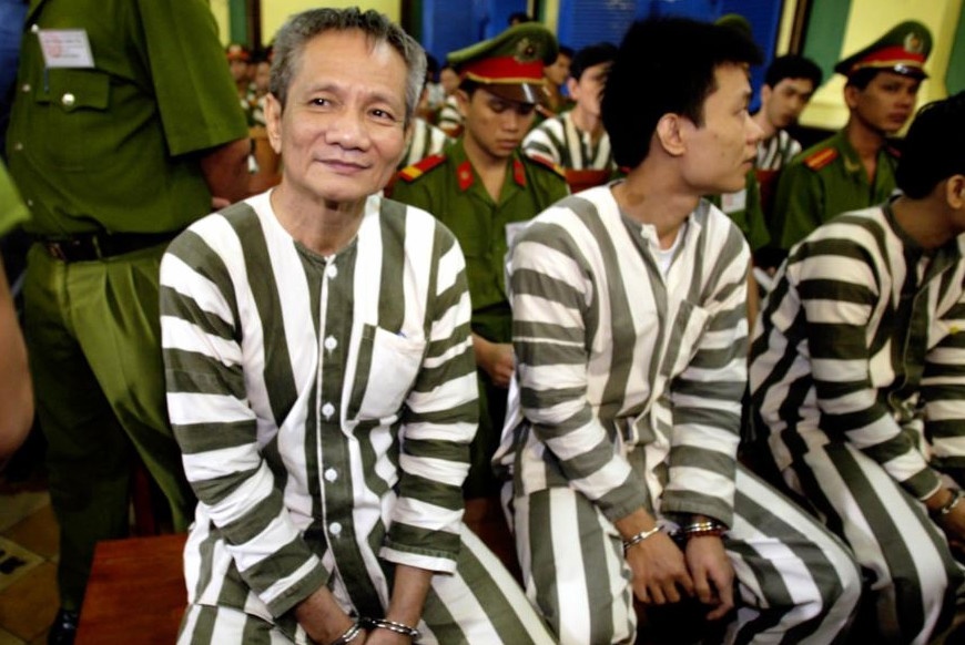 Ngu dai giang ho: Nam Cam thau tom quyen luc hinh anh