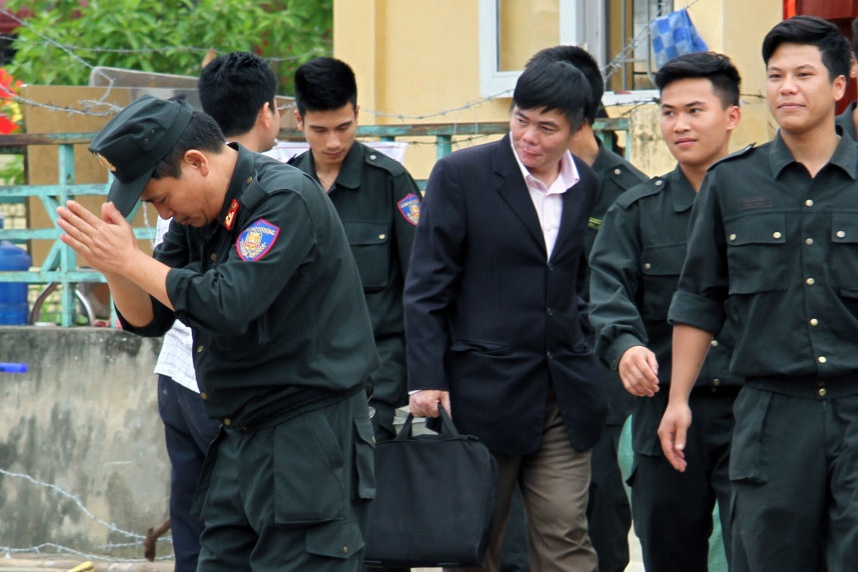 Phut 19 can bo chien si duoc dan Dong Tam tha hinh anh