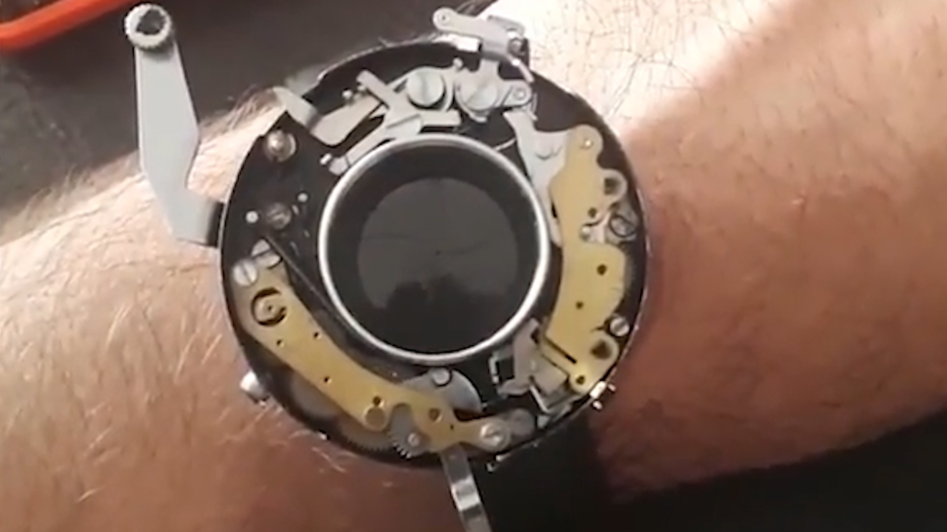 Nhiep anh gia che tao dong ho tu may anh cu hinh anh