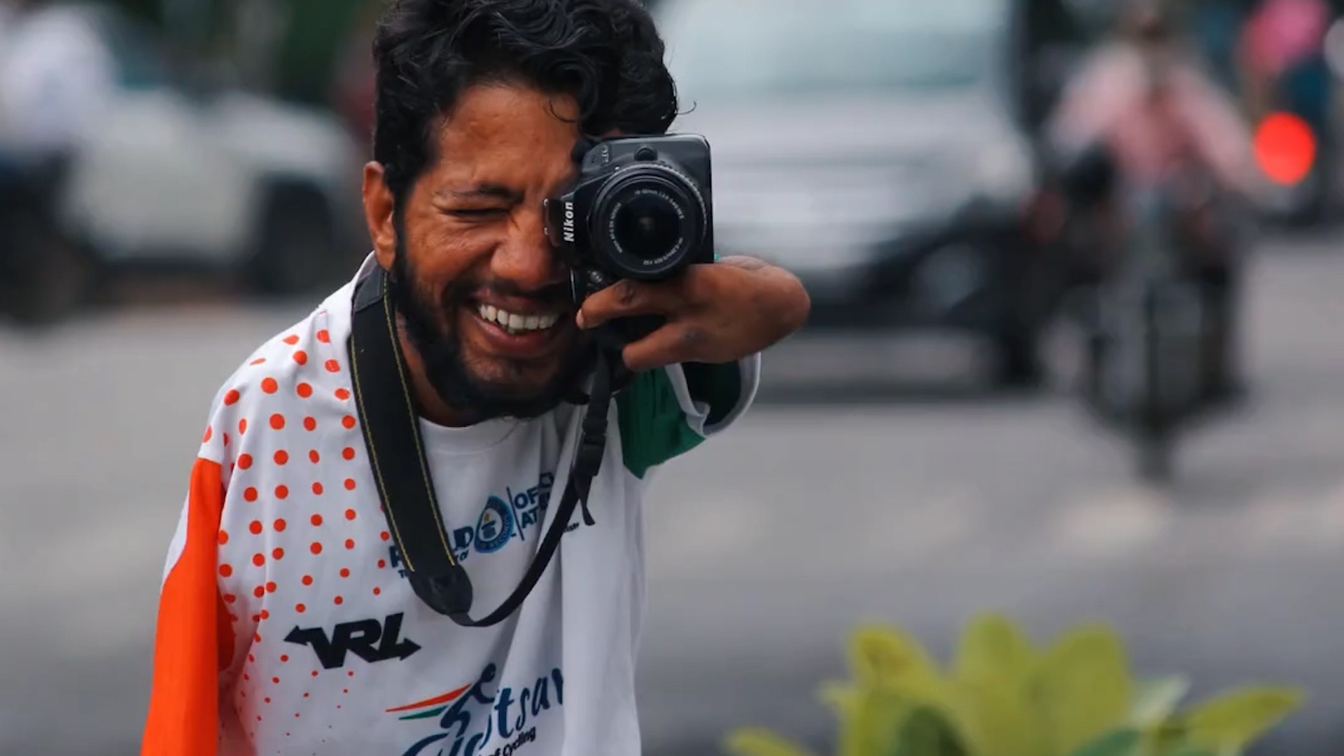 Nhiep anh gia 1 tay di khap An Do de chup anh hinh anh