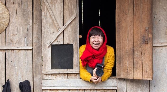 Phia sau mot ‘gai phuot’ hinh anh