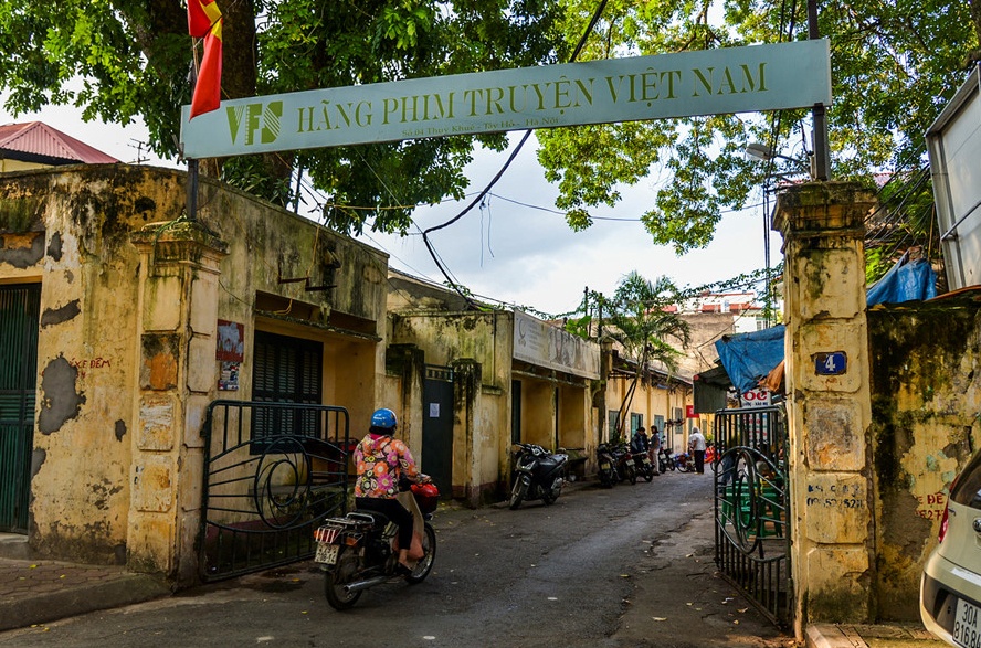 Thu truong Bo VH: 'Doanh nghiep dong den dat vang hang phim, se xu ly' hinh anh