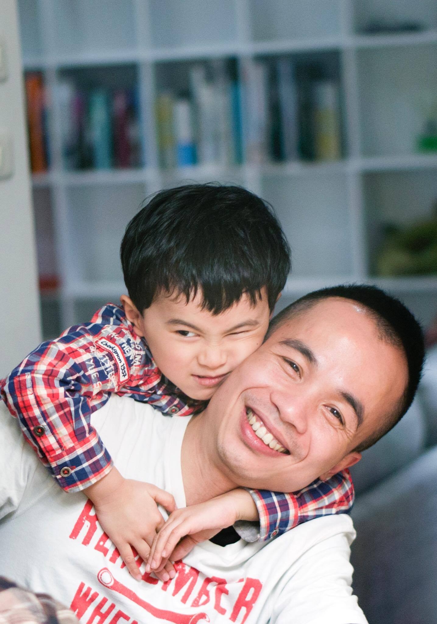 Cu Tri,  Dan ong truong thanh,  Mang xa hoi anh 3