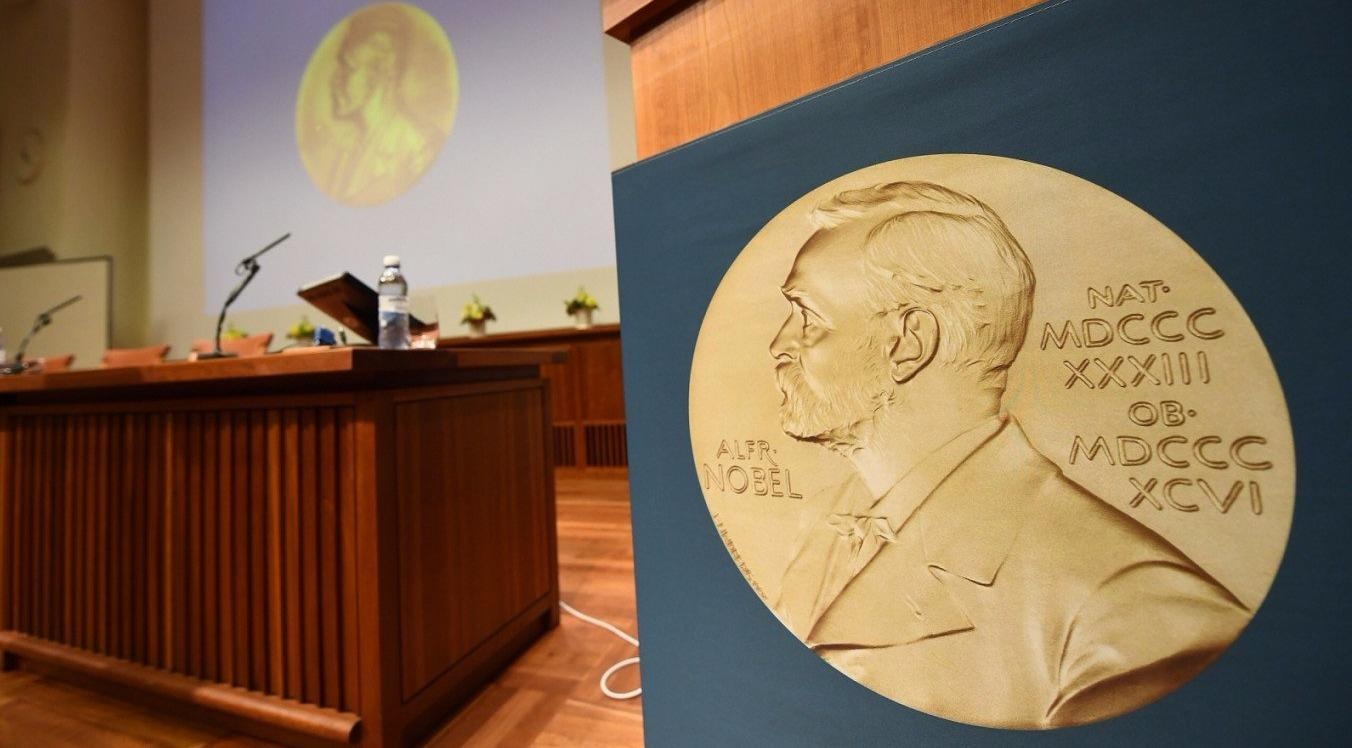 Nobel van chuong - giai thuong kho luong hinh anh