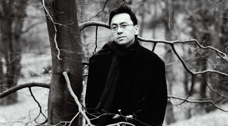 Tac gia Nobel 2017 tien tri ve su phi nhan cua xa hoi van minh hinh anh