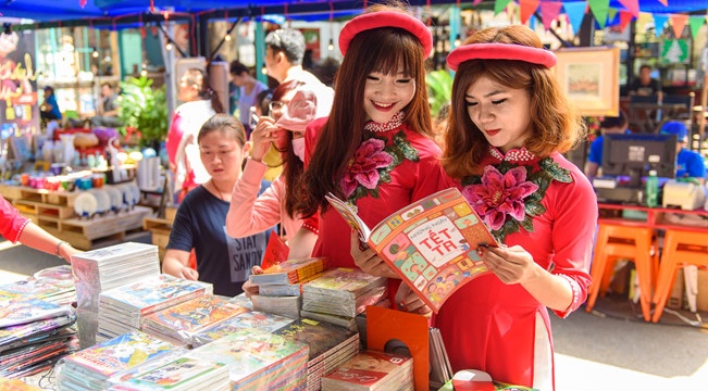 Nganh Xuat Ban dong gop tich cuc vao cong cuoc doi moi hinh anh