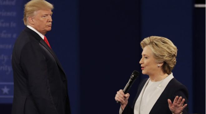 Hillary tap trung cong kich Trump hinh anh