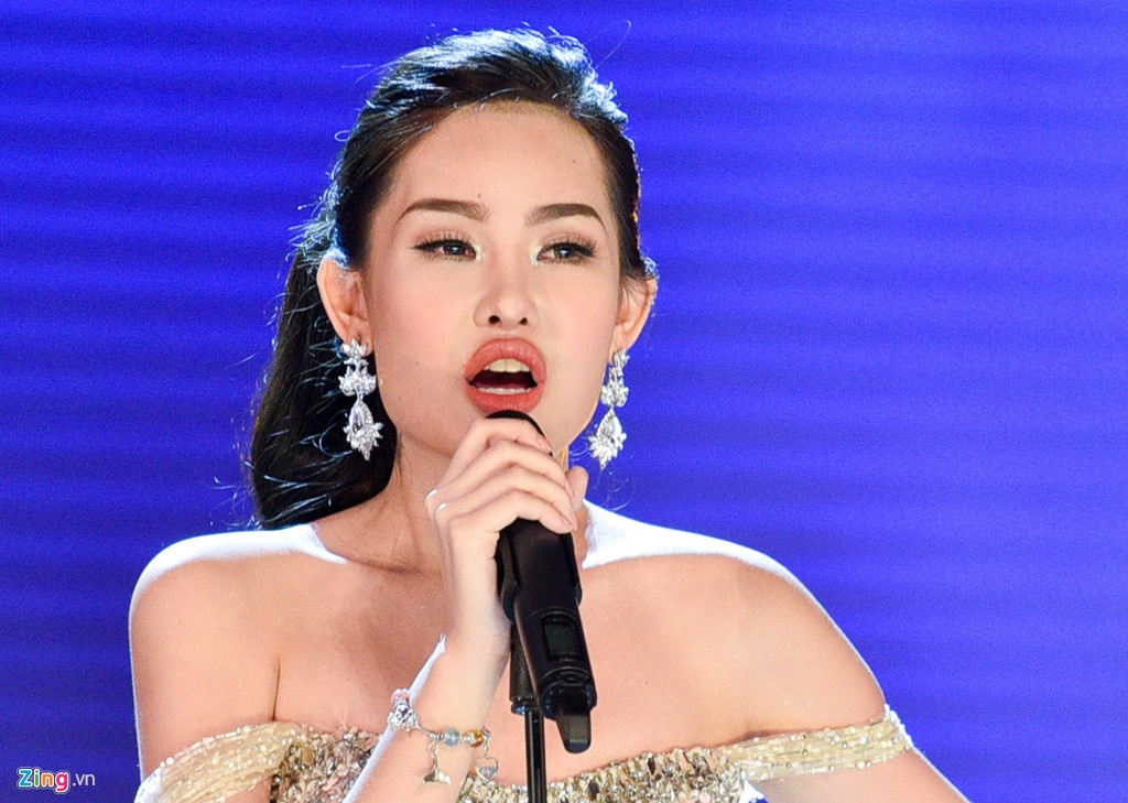 Hoa hau Dai duong,  Thi hoa hau anh 1