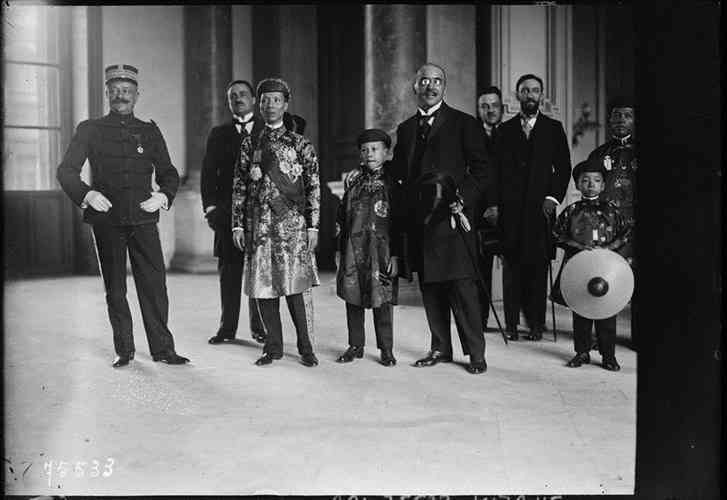 Vua Khai Dinh,  Phap anh 2