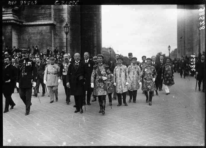 Vua Khai Dinh,  Phap anh 3