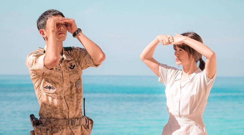 Nhung canh ngot ngao cua Dai uy Yoo va bac si Kang hinh anh