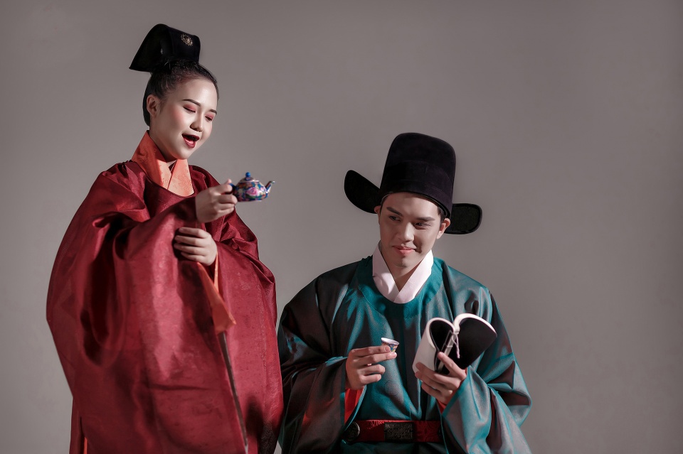 Quảng bá văn hóa Việt qua trang phục ảnh 1 Quang ba van hoa Viet qua trang phuc anh 1