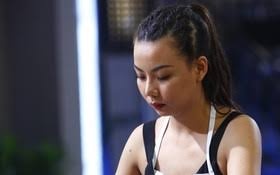 Vietjet nhan trach nhiem viec dua nguoi mau mac bikini don U23 hinh anh