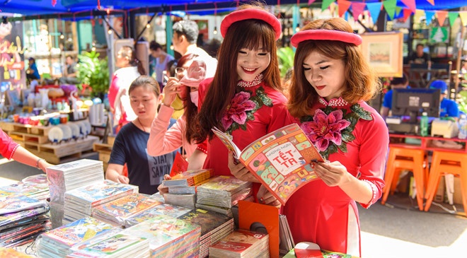 Doanh thu nganh xuat ban nam 2017 dat gan 3.000 ty dong hinh anh