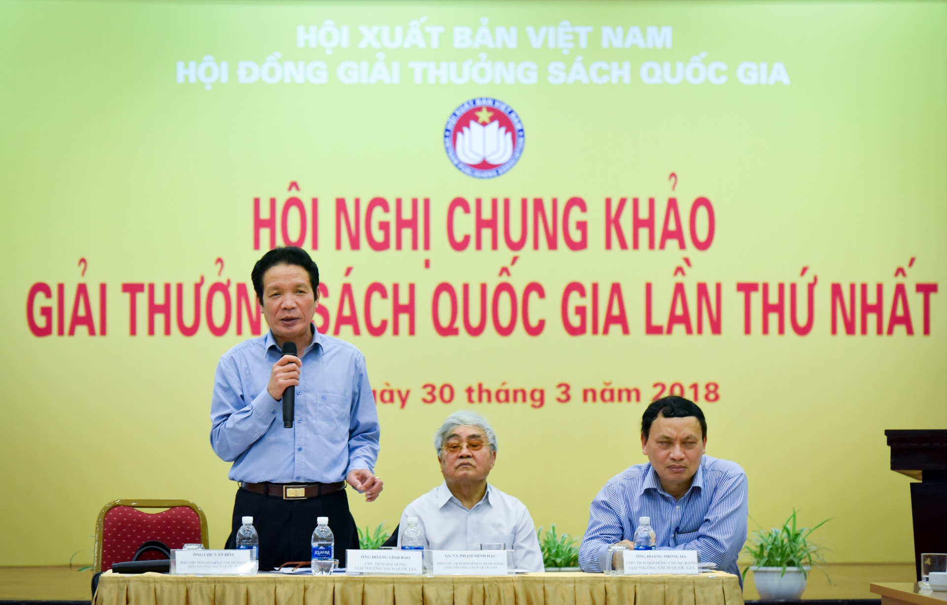 Chung khảo giải Sách Quốc gia Việt Nam ảnh 1 Chung khao giai Sach Quoc gia Viet Nam anh 1