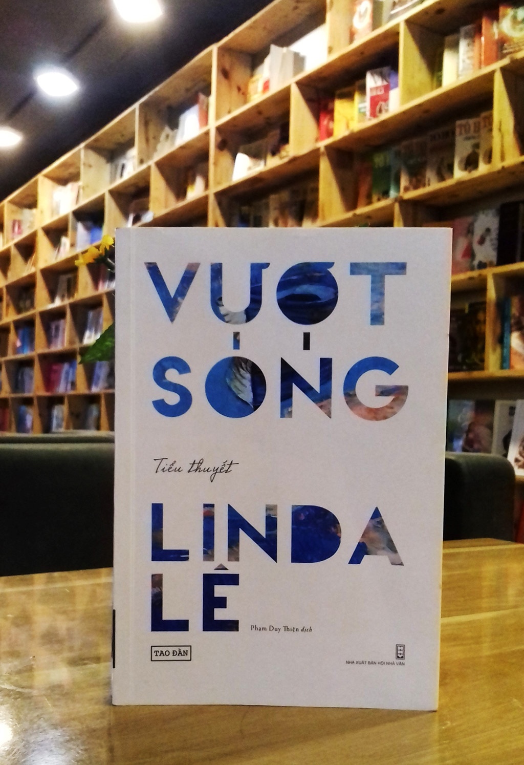 Tieu thuyet Vuot song anh 3