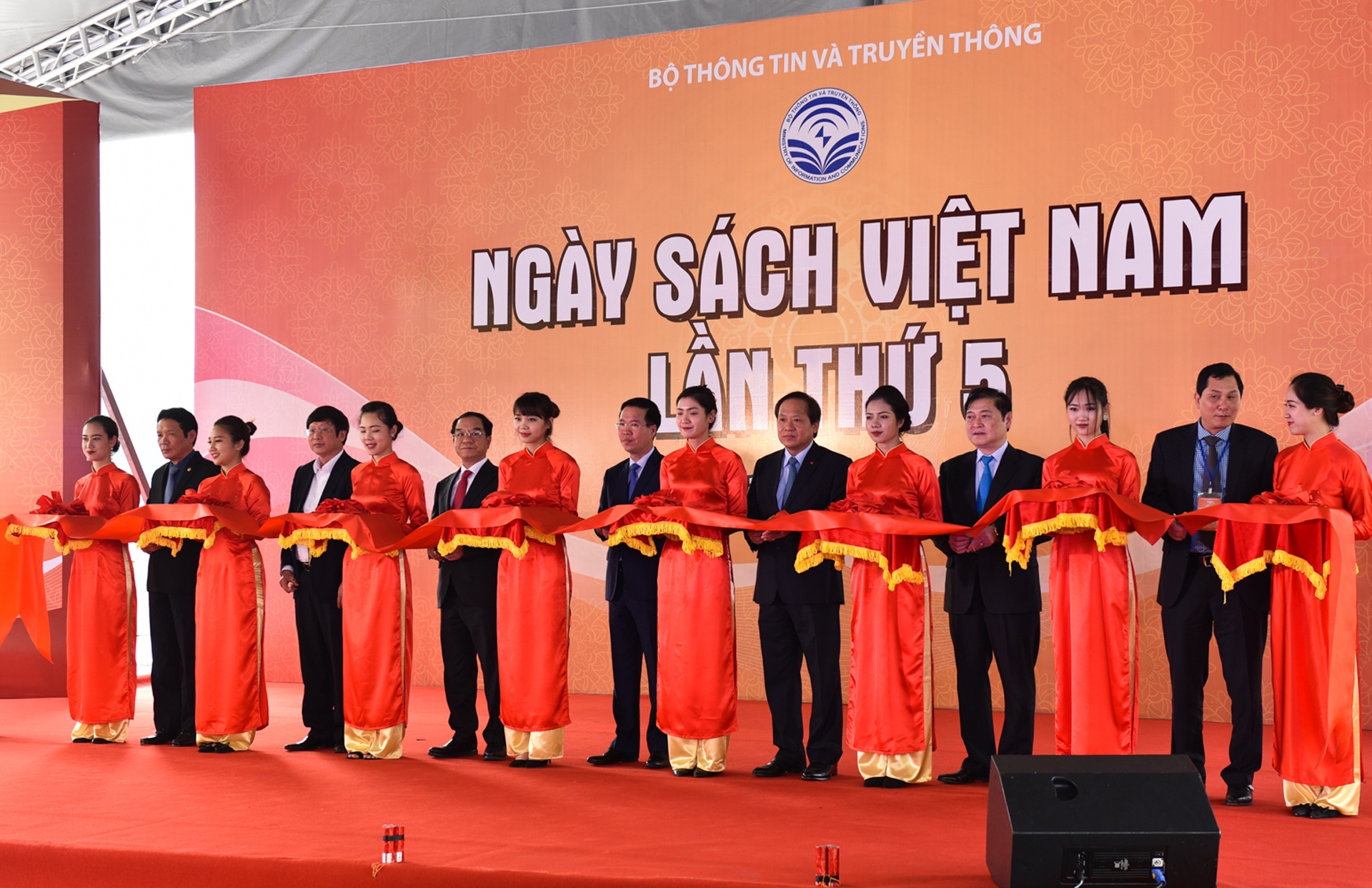Khai mac Ngay Sach Viet Nam anh 1