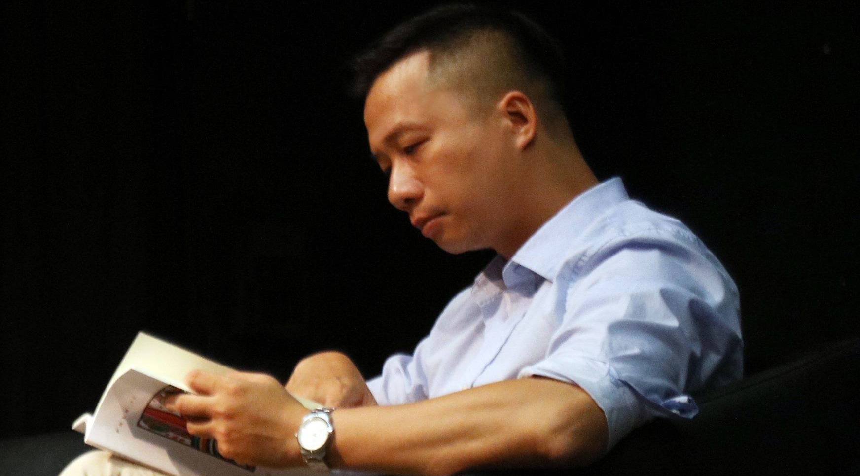 Nghe trich doan bai tho 'Em oi! Ha Noi pho' hinh anh