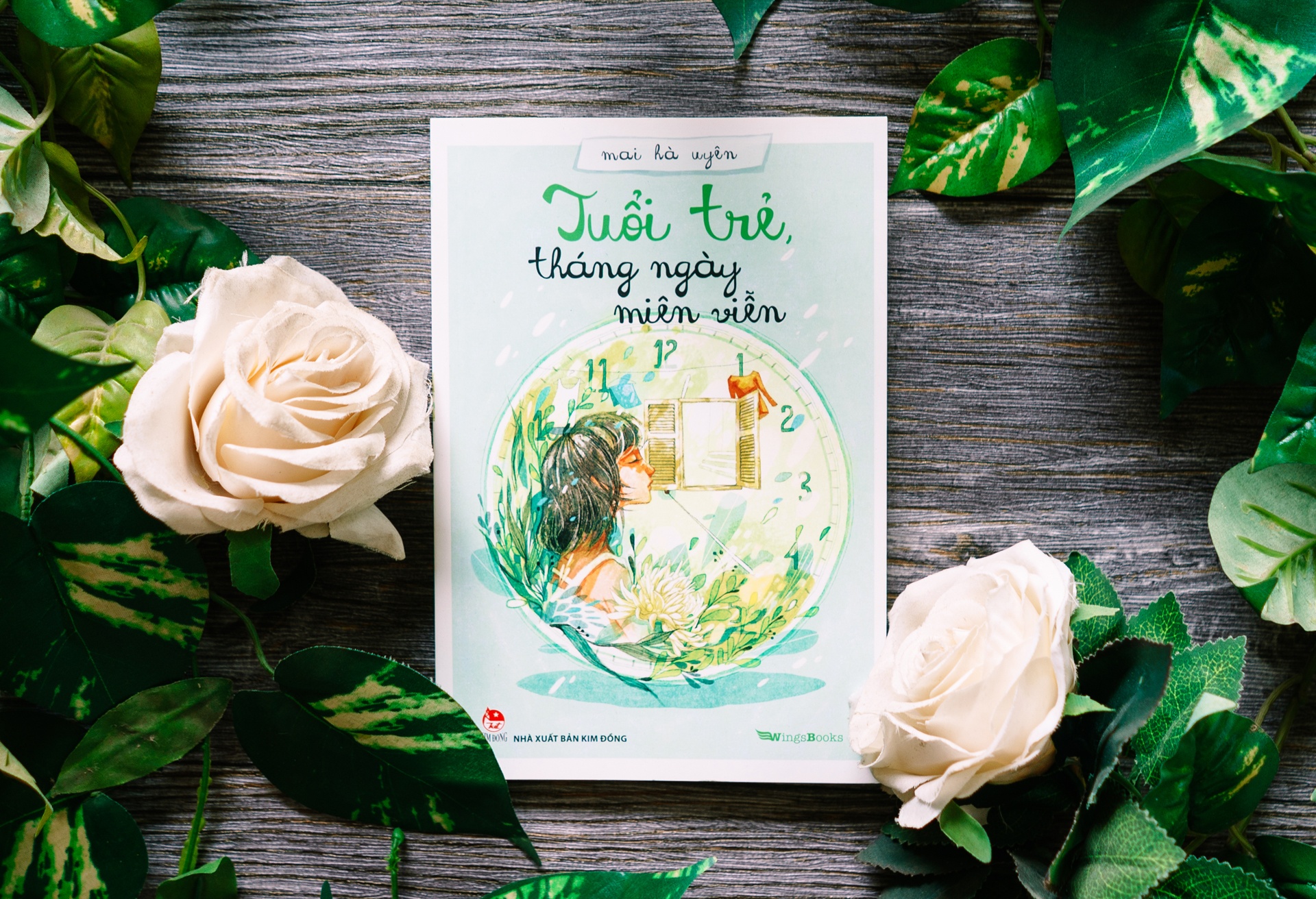 Sach "Tuoi tre thang ngay mien vien" anh 2