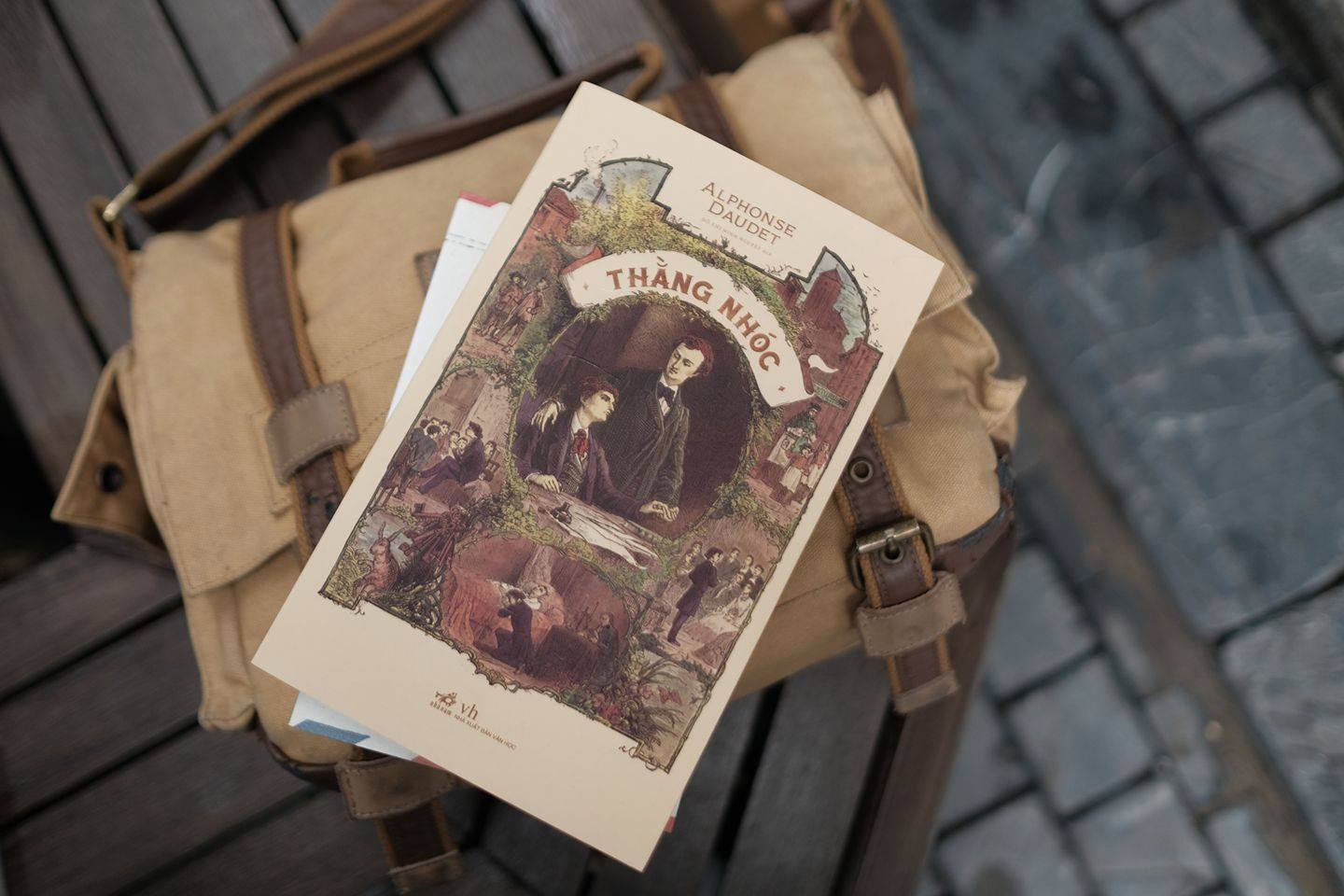 Ang van long lay cua Daudet anh 1