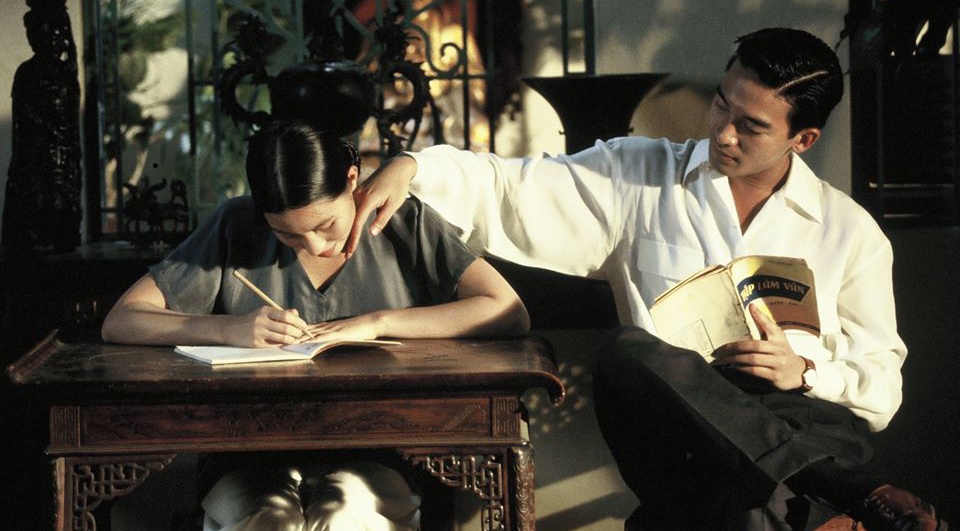 Den dap tinh yeu dien anh voi sach ‘101 bo phim Viet Nam’ hinh anh