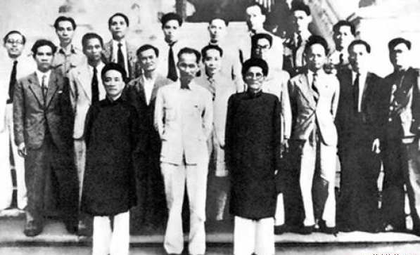 Cuoc doi Ho Chi Minh qua anh anh 8