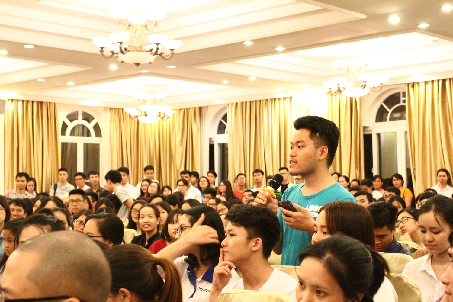 Sach moi cua Huyen Chip anh 4