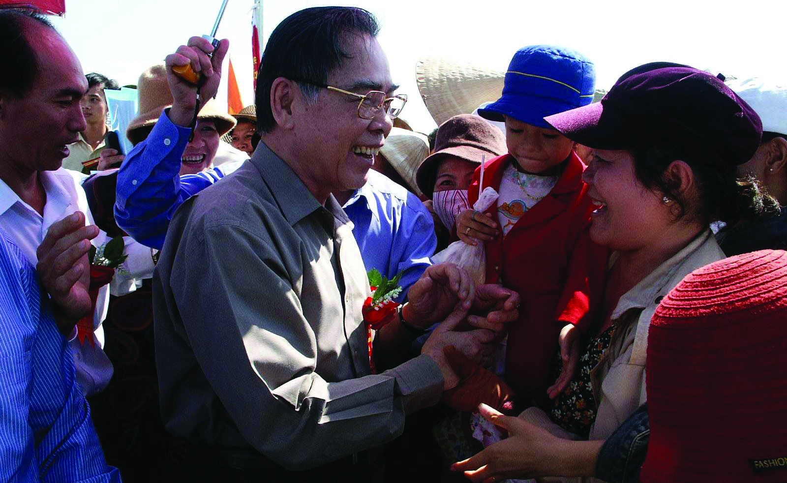 Hinh anh ve hoat dong cua co Thu tuong Phan Van ai anh 15