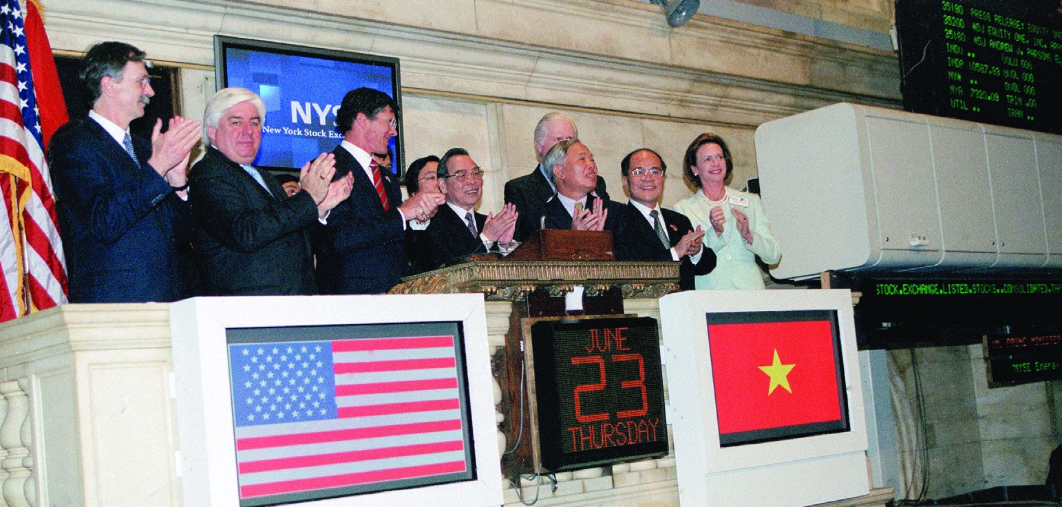 Hinh anh ve hoat dong cua co Thu tuong Phan Van ai anh 2