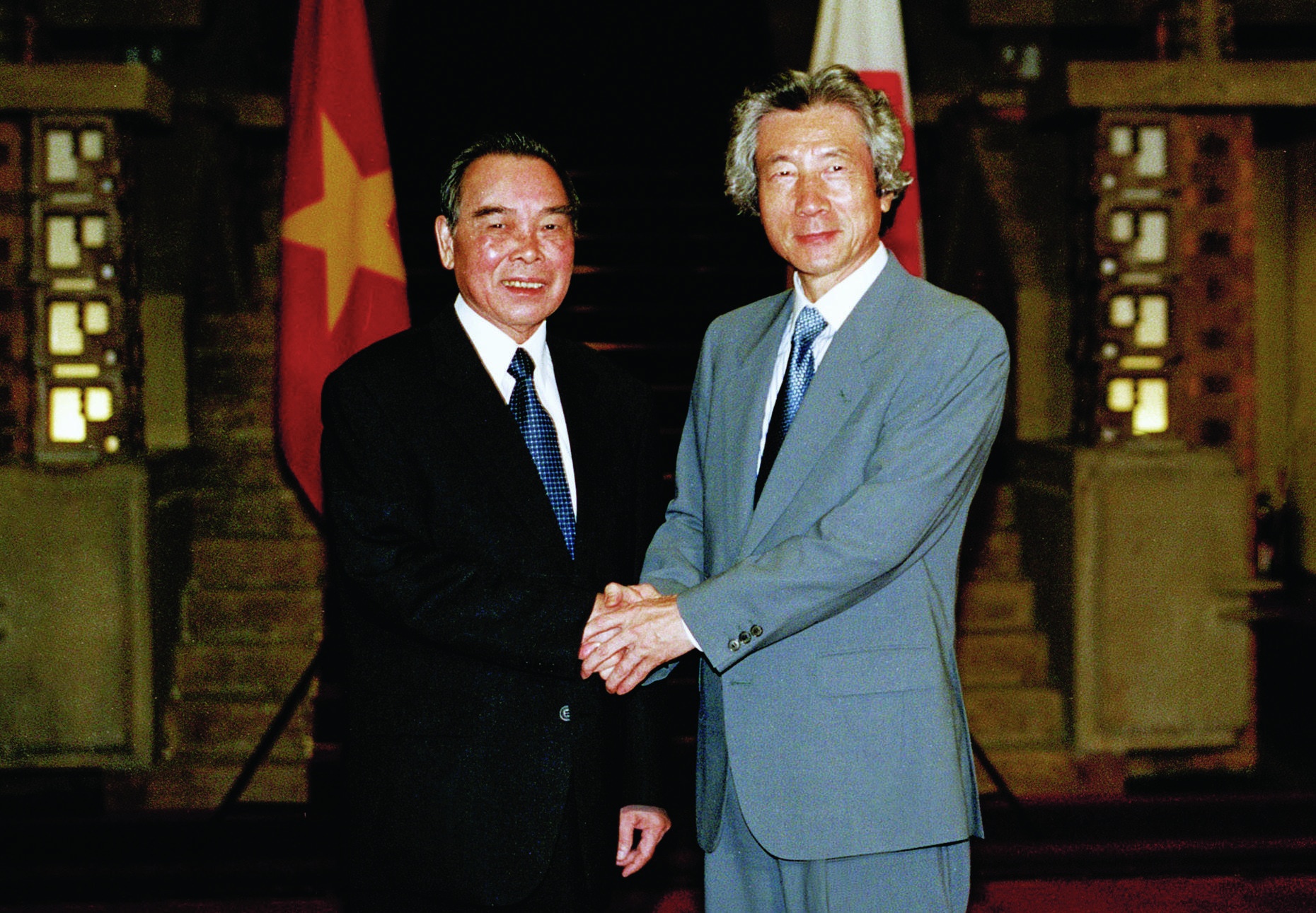 Hinh anh ve hoat dong cua co Thu tuong Phan Van ai anh 7