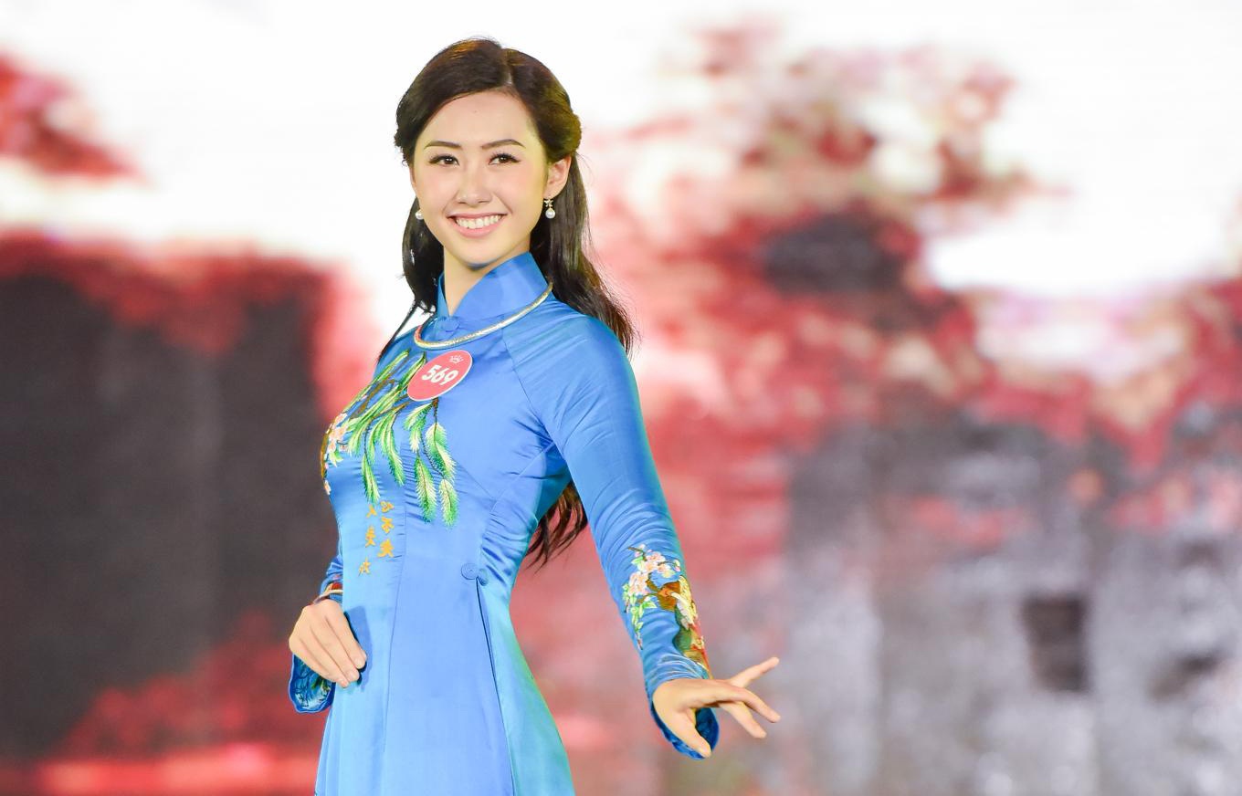 Nguoi dep Hoa hau VN phia Bac duyen dang trong phan thi ao dai hinh anh
