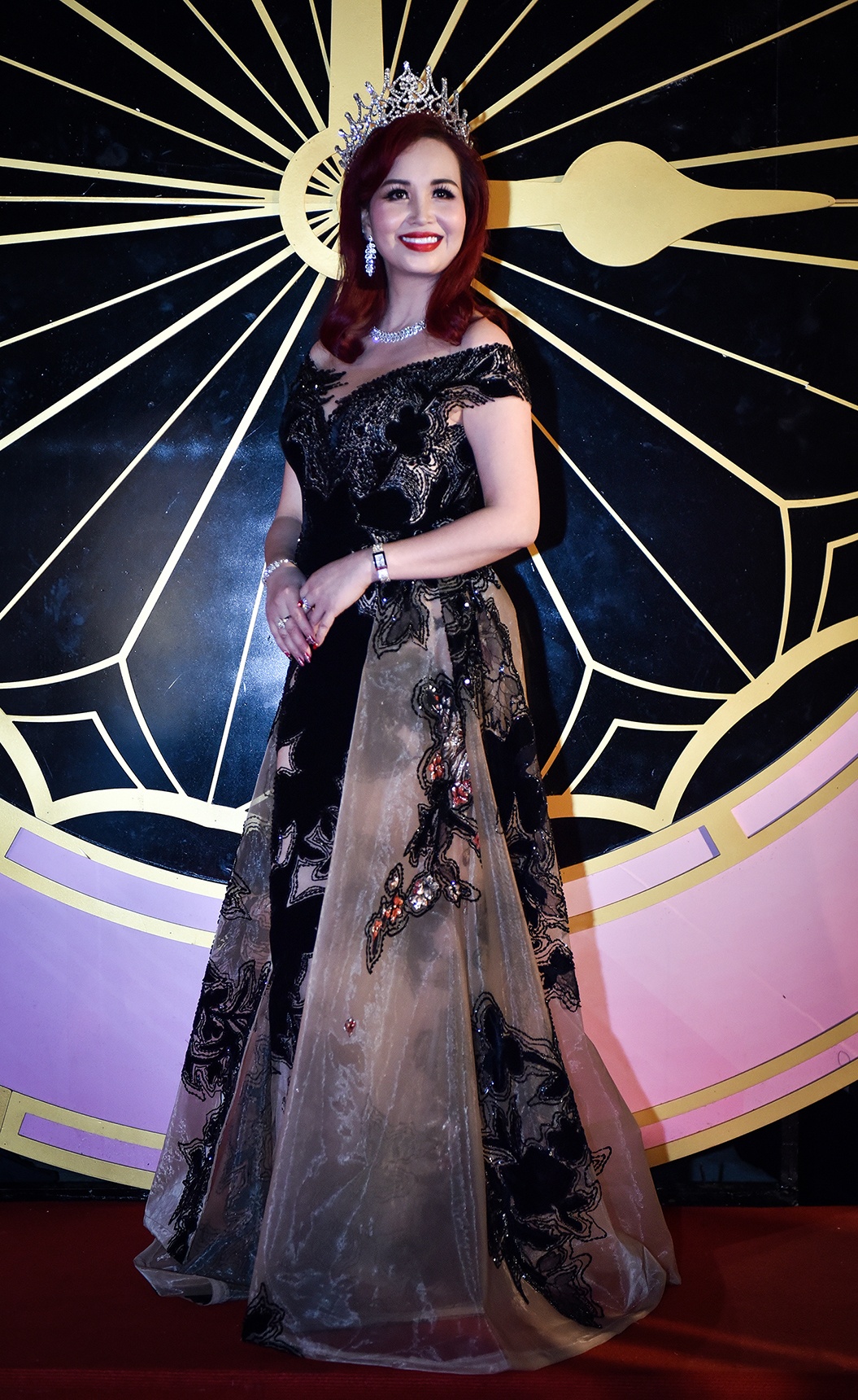 Dan hoa hau,  a hau hoi tu trong gala 30 nam anh 2