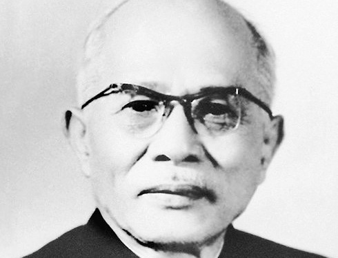 Ra mat sach ky niem 130 nam ngay sinh Chu tich Ton Duc Thang hinh anh