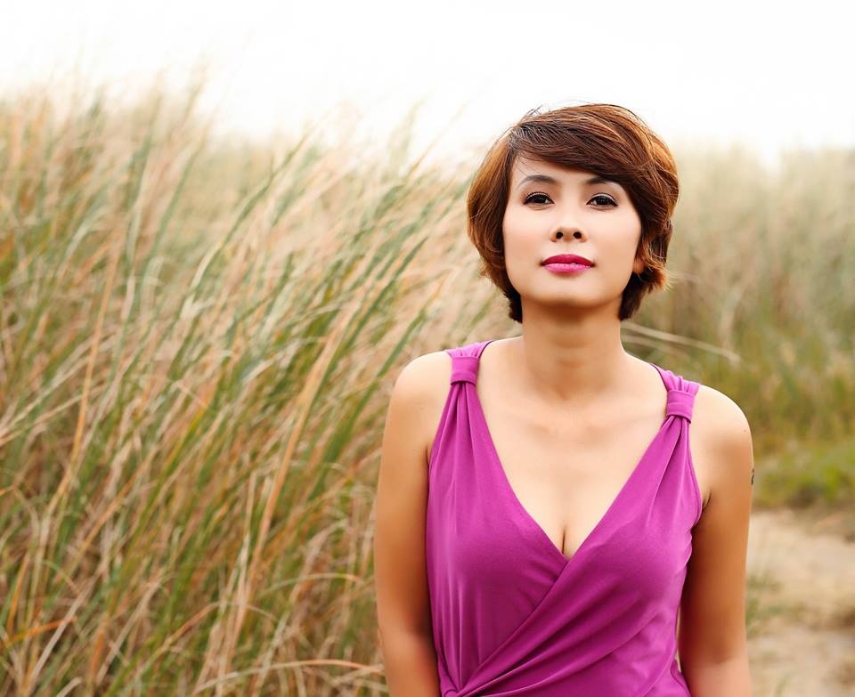 Nhà văn Nguyễn Quỳnh Trang dành cả đời cho viết vă ảnh 1 Nha van Nguyen Quynh Trang danh ca doi cho viet va anh 1