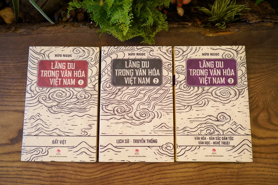 Nguoi ban dong hanh thu vi trong chuyen lang du van hoa hinh anh