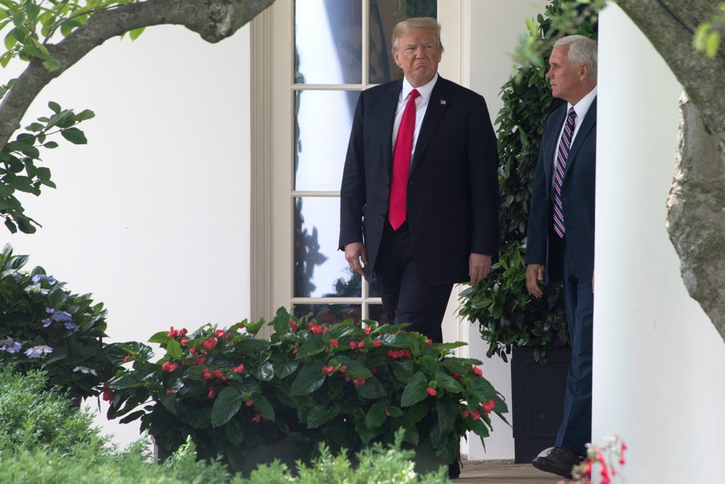 Quan chuc viet ve ong Trump co the nhan 10 trieu anh 1