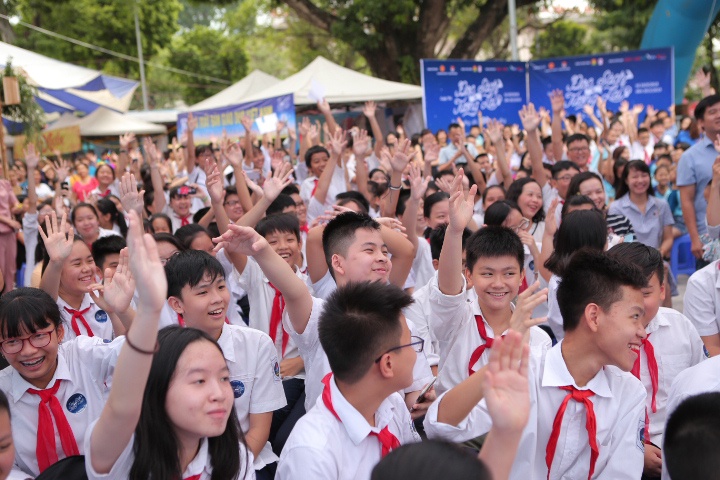 Nghe si Xuan Bac noi ve y nghia doc sach anh 8