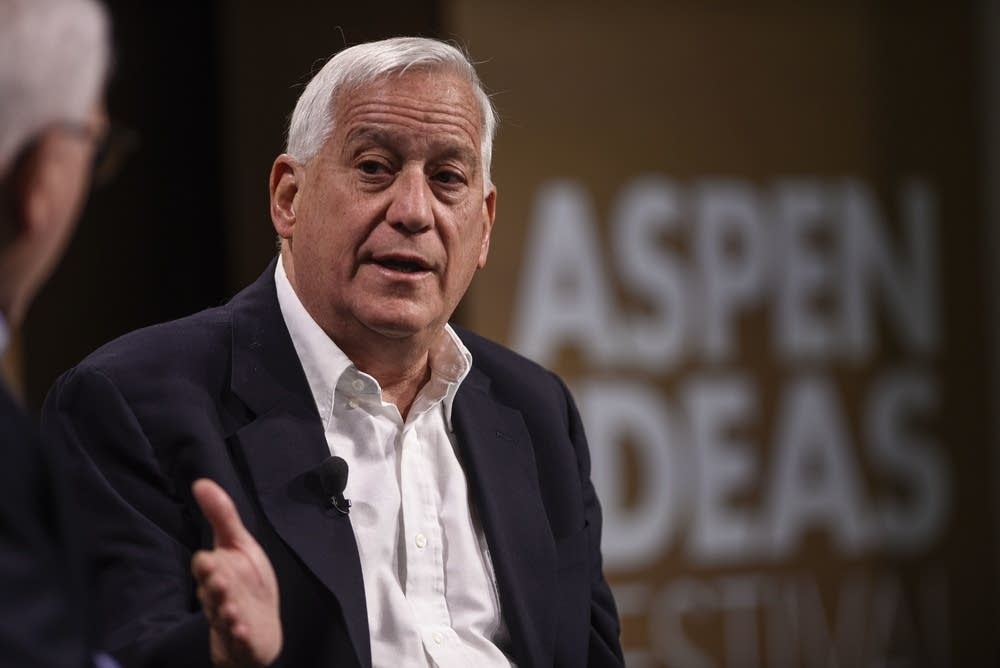 Walter Isaacson nói về sách "Leonar do da Vinci" ảnh 1 Walter Isaacson noi ve sach "Leonar do da Vinci" anh 1