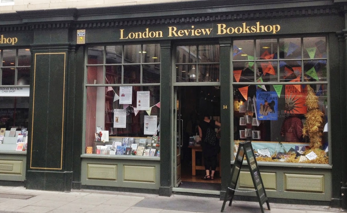 Lac vao the gioi sach vo muon mau o London hinh anh