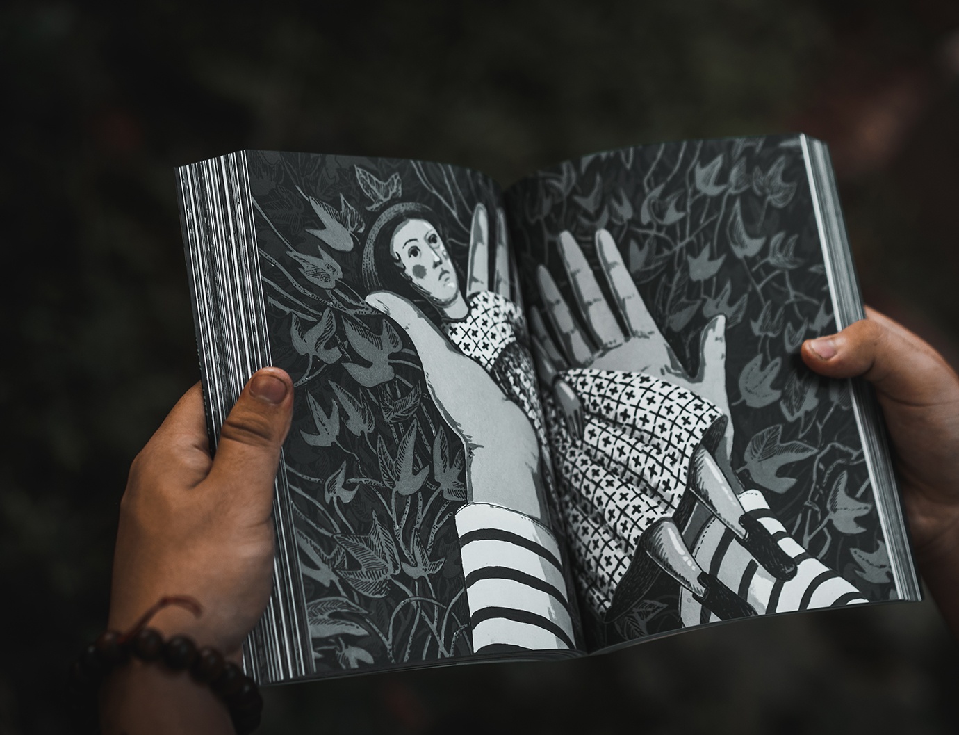 Cau chuyen ron toc gay ve khu doi bi an hinh anh