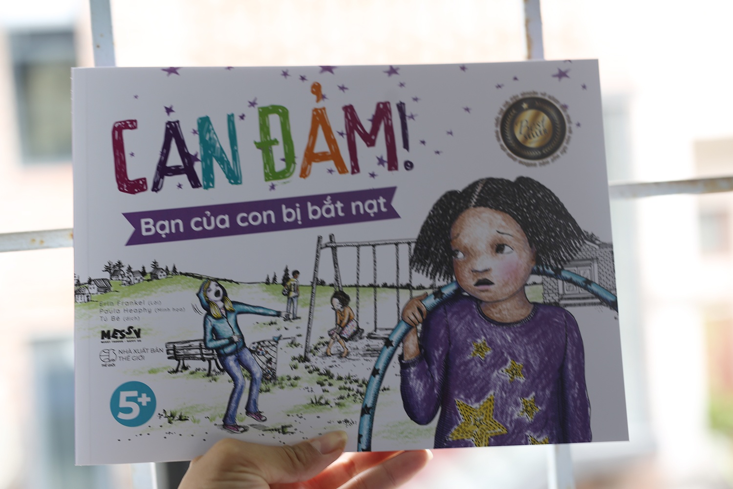 Can dam truoc bao luc hoc duong hinh anh