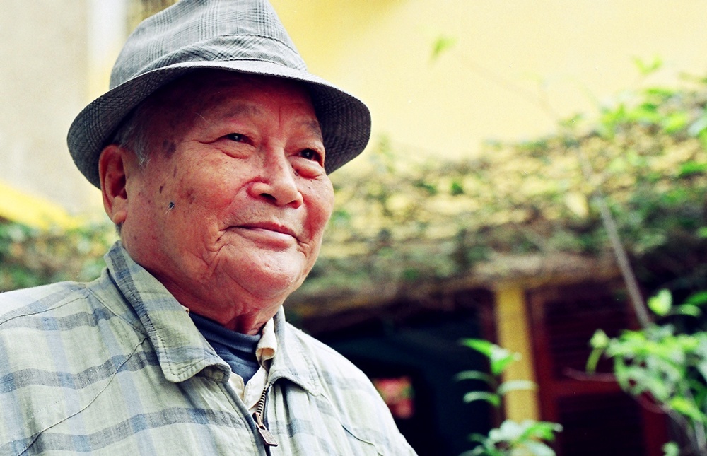 Ha Noi co thu vien mang ten nha van To Hoai hinh anh