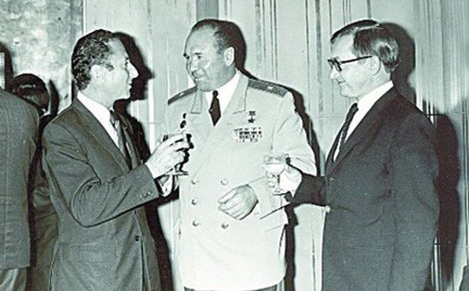 Diep vien tinh bao da lam thay doi cuc dien the gioi nhu the nao? hinh anh