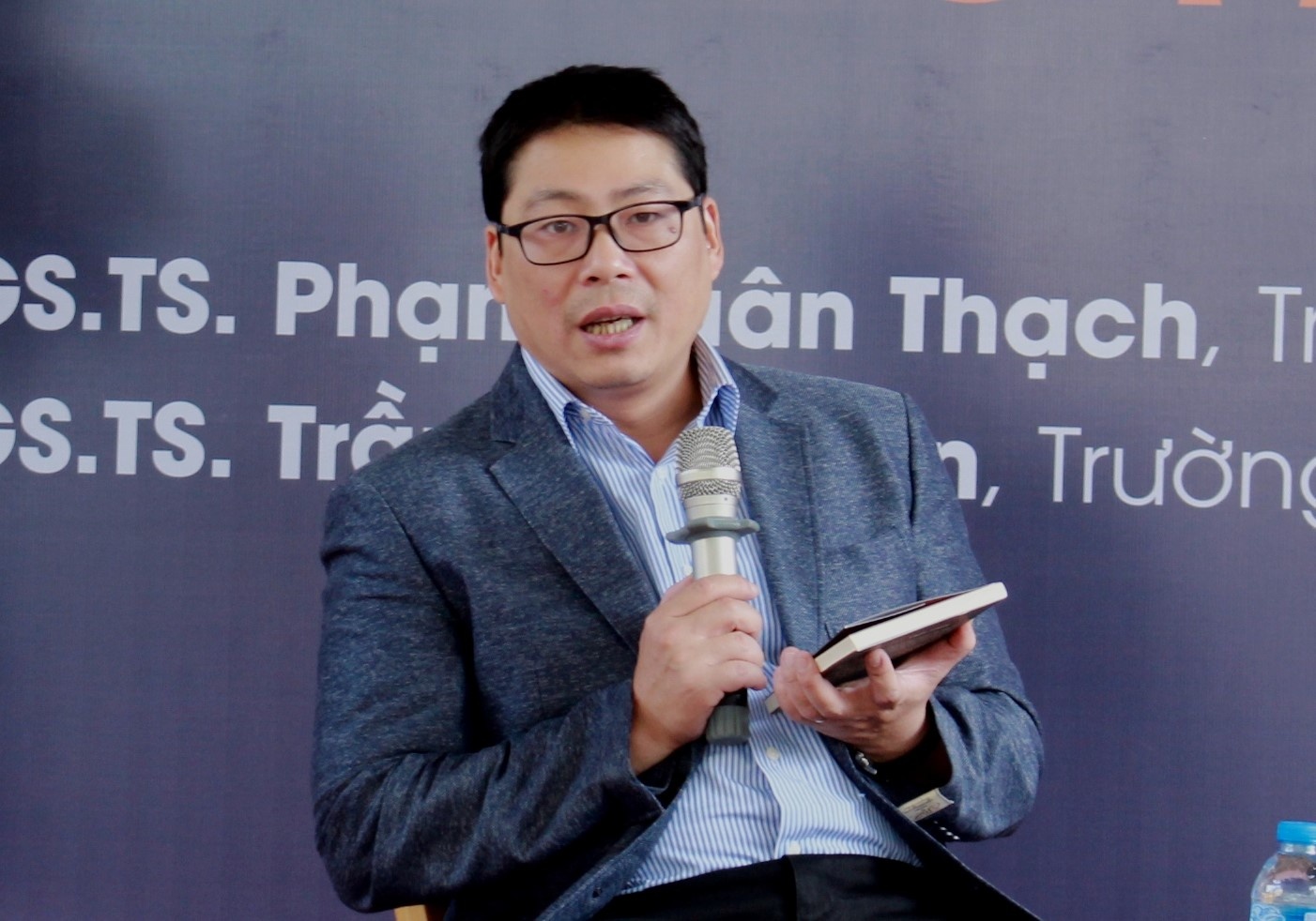 Trinh thám Việt bị coi là ba xu ảnh 2 Trinh tham Viet bi coi la ba xu anh 2