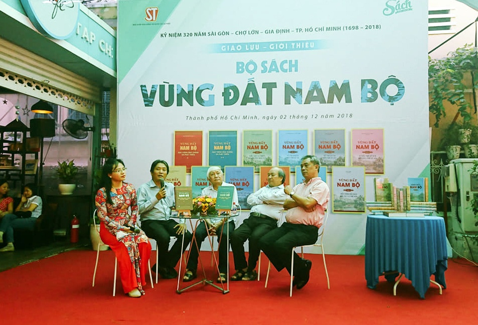 Bo sach do so ve vung dat Nam Bo anh 2